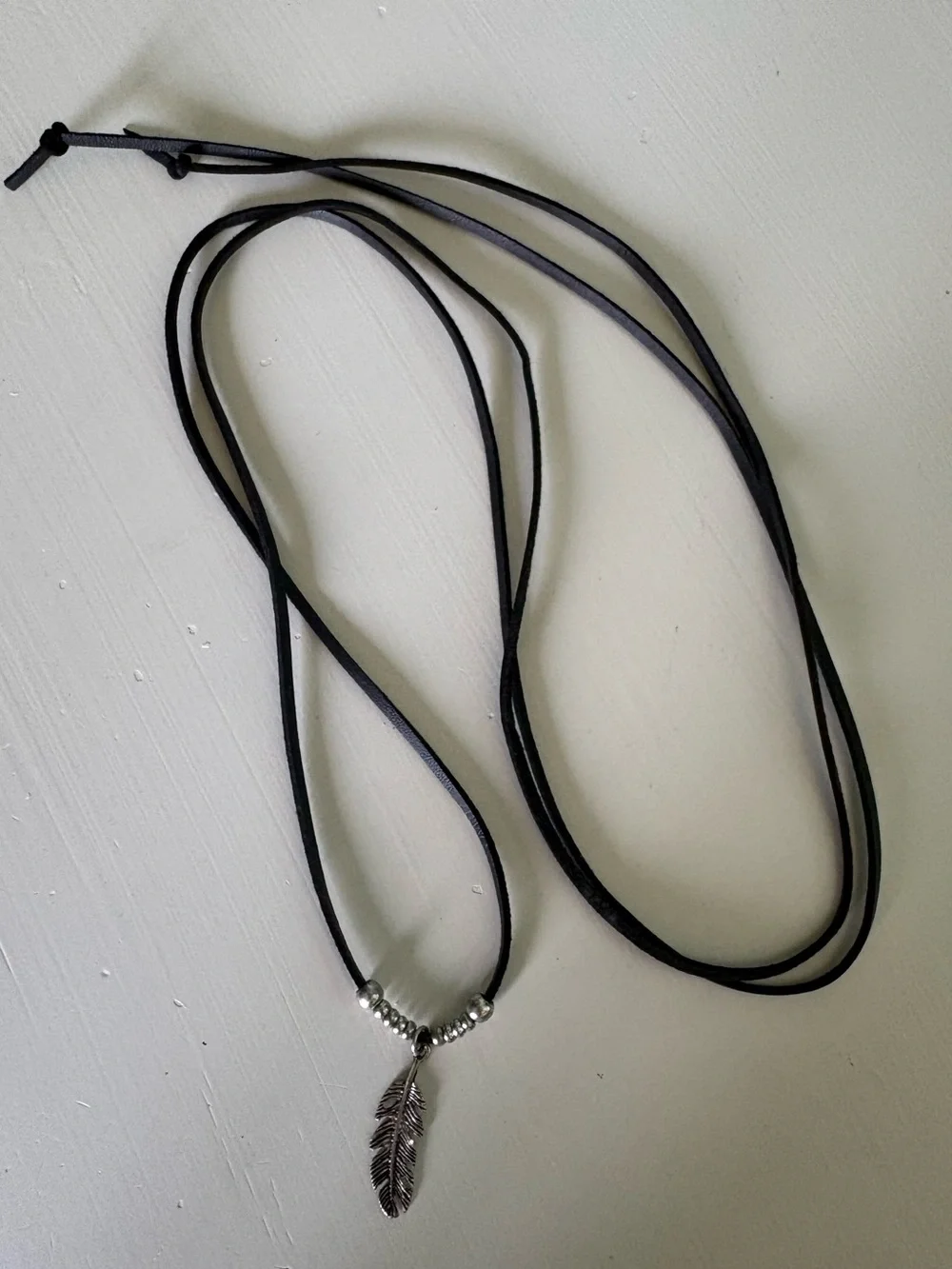 Sparkling Sage Plated Suede Feather Charm 48in Choker